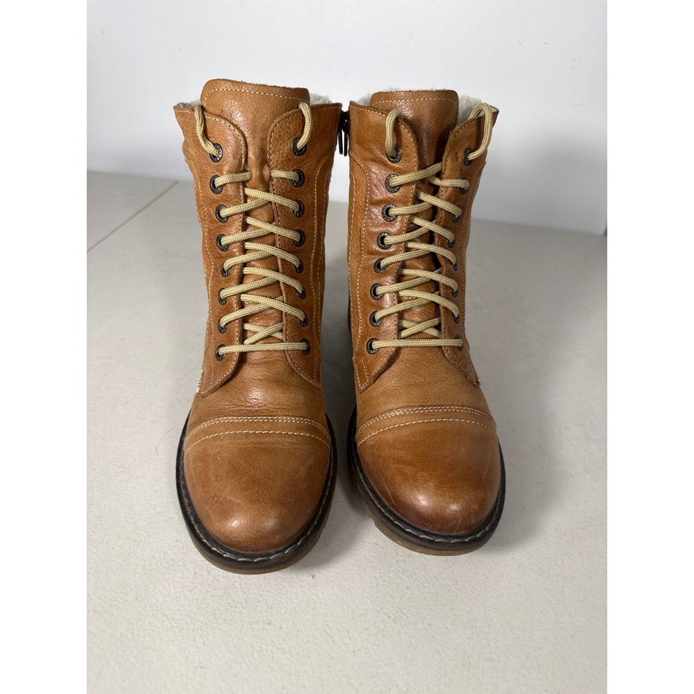 Warmbat Australia Tan Leather Lace Up Combat Boots Faux Fur Lined Size 39 or 8.5